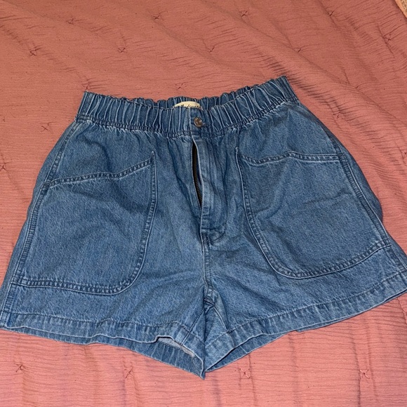 denim paperbag shorts 🍿 - Picture 2 of 4